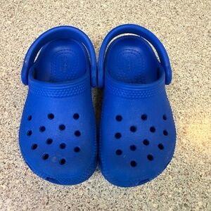 Toddler crocs